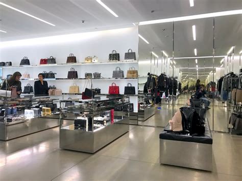 YSL outlet Italy